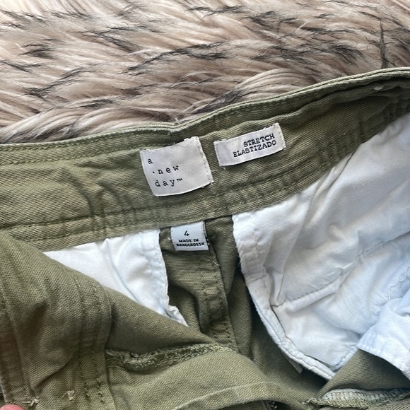 Pants - Picture 2 of 3